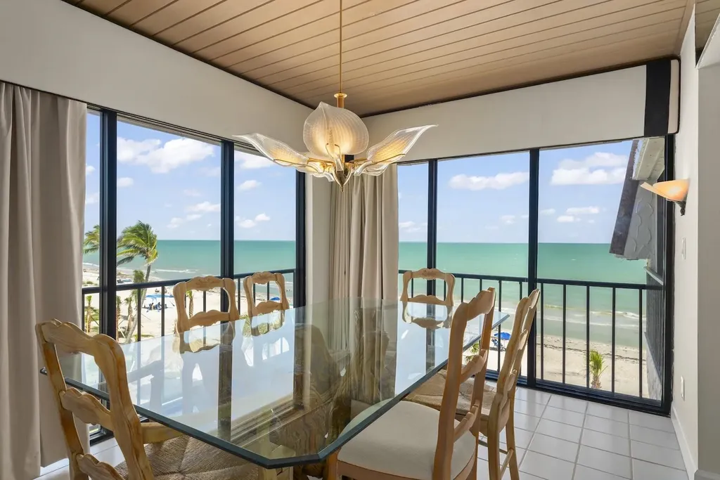 2445 W Gulf Drive Sanibel FL 33957