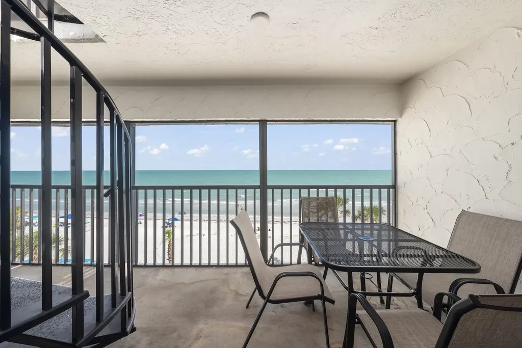 2445 W Gulf Drive Sanibel FL 33957