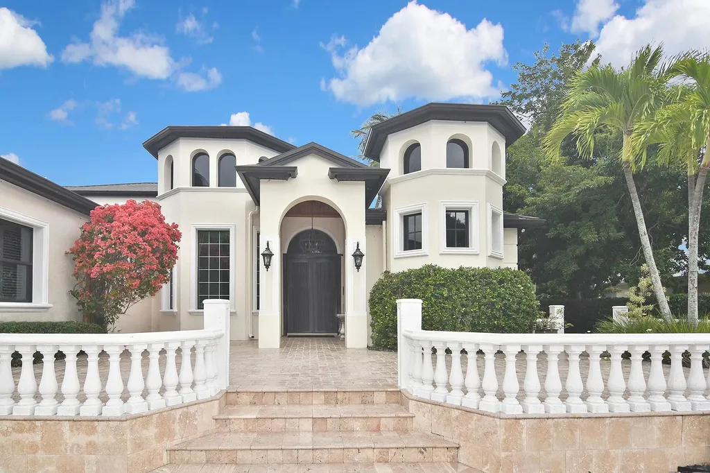1229 Plumosa Drive Fort Myers FL 33901