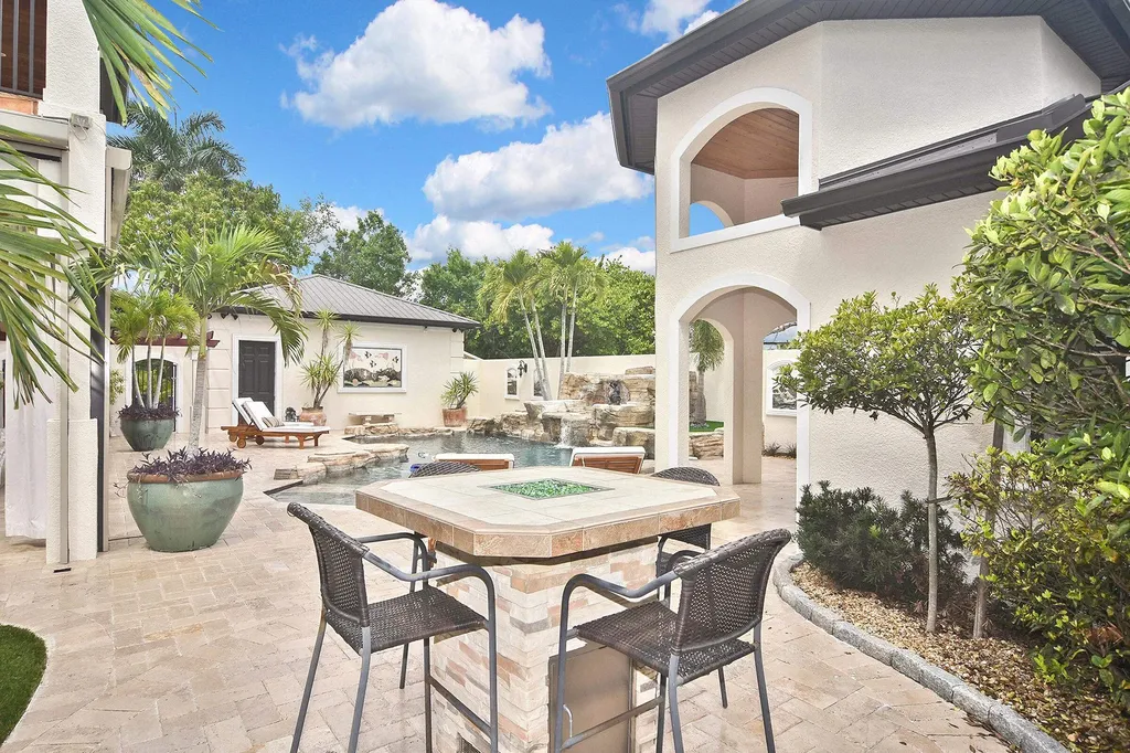1229 Plumosa Drive Fort Myers FL 33901