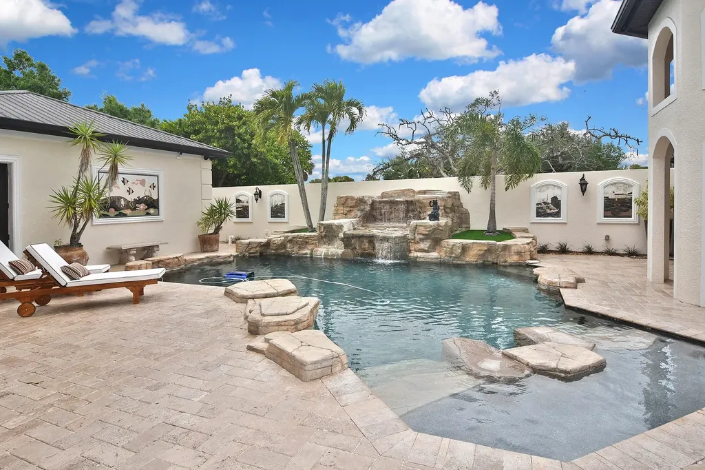 1229 Plumosa Drive Fort Myers FL 33901