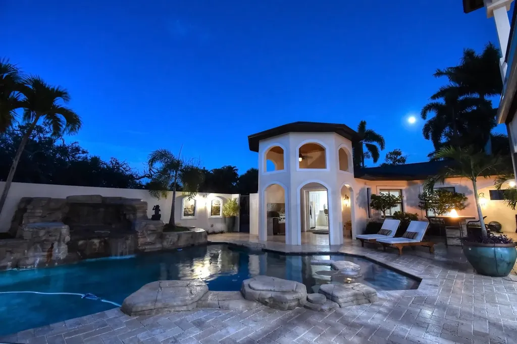 1229 Plumosa Drive Fort Myers FL 33901