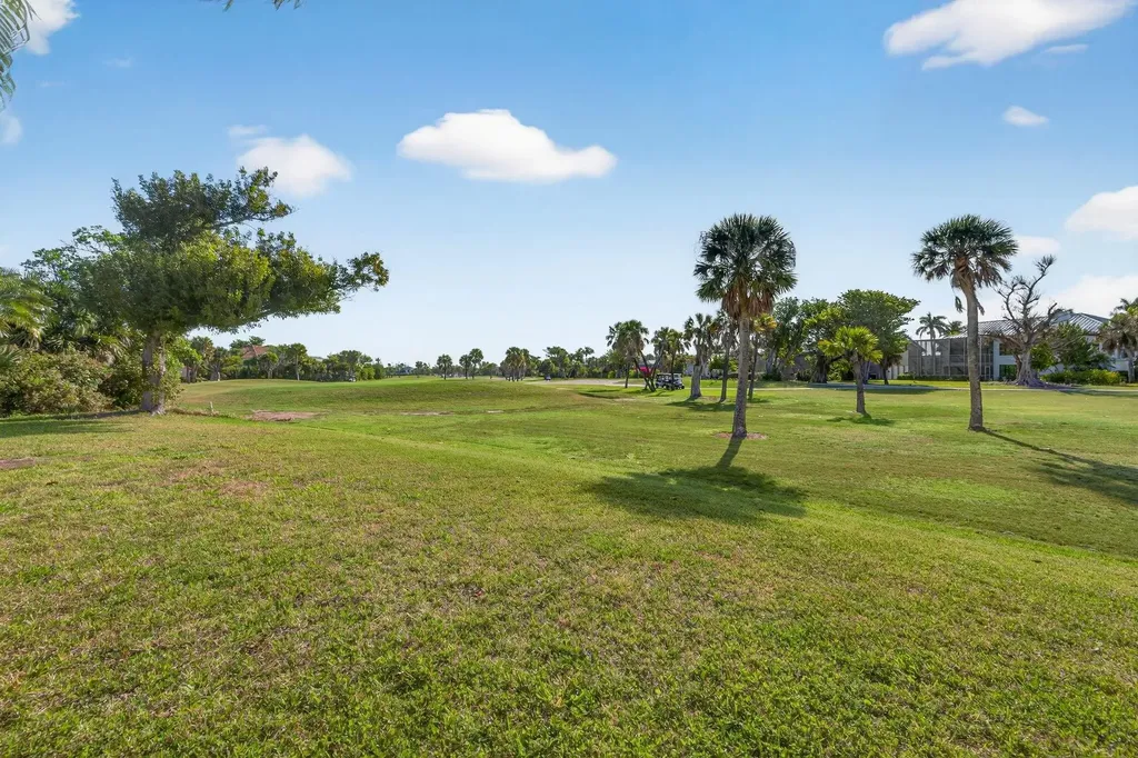 1304 Par View Drive Sanibel FL 33957