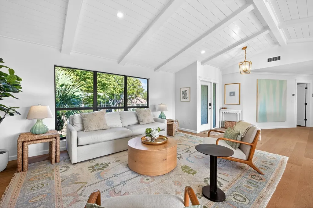 1304 Par View Drive Sanibel FL 33957