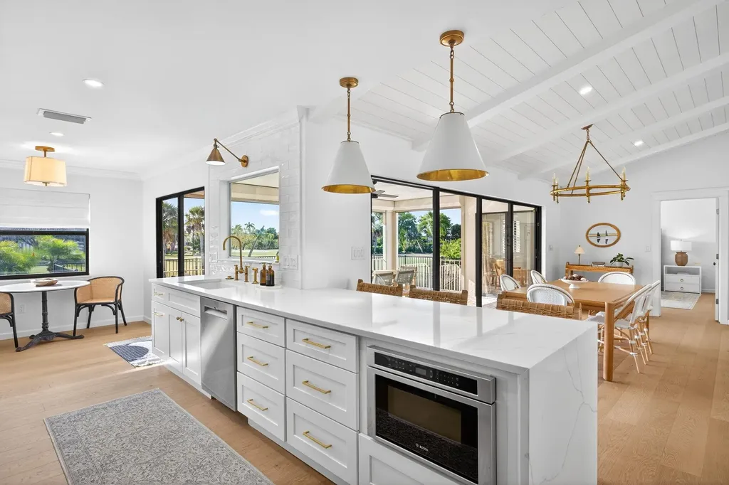 1304 Par View Drive Sanibel FL 33957