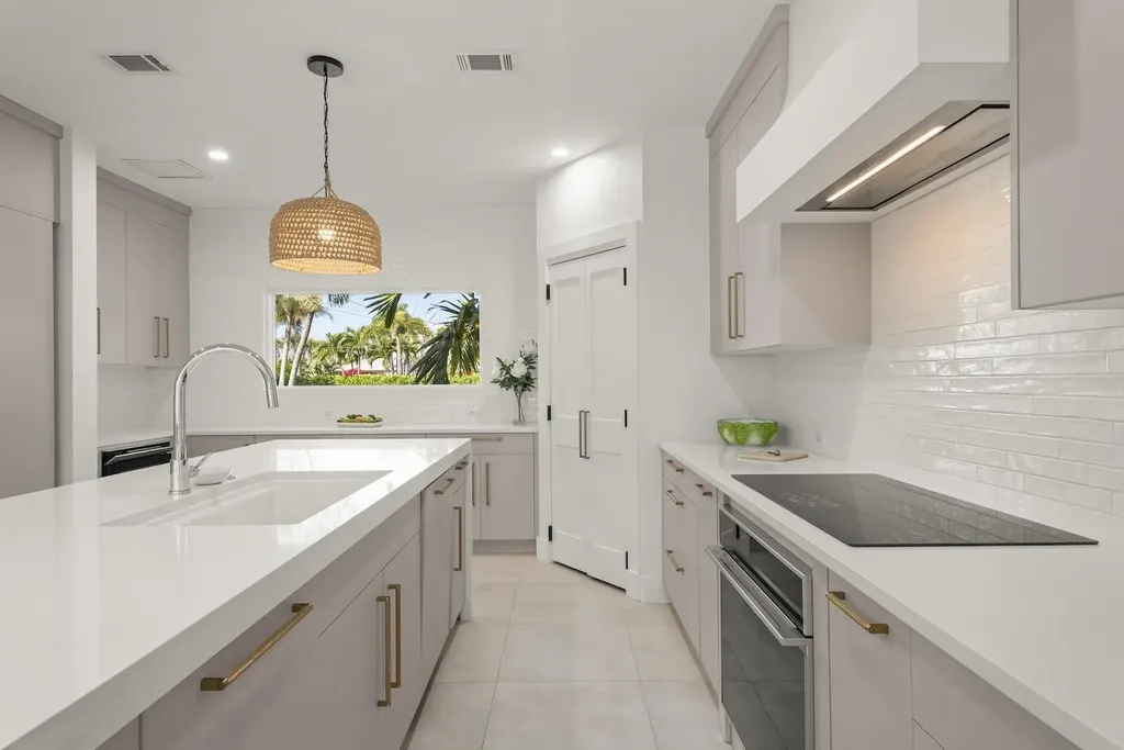 1146 Golden Olive Court Sanibel FL 33957