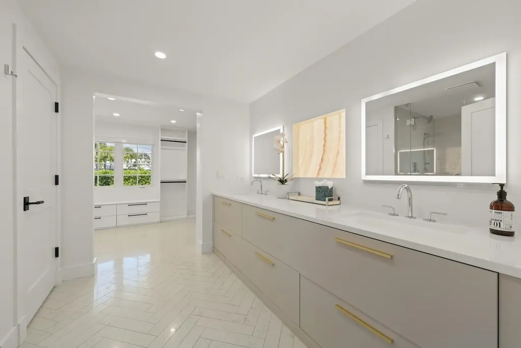 1146 Golden Olive Court Sanibel FL 33957