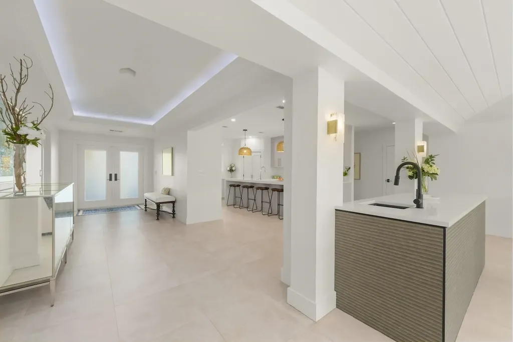 1146 Golden Olive Court Sanibel FL 33957