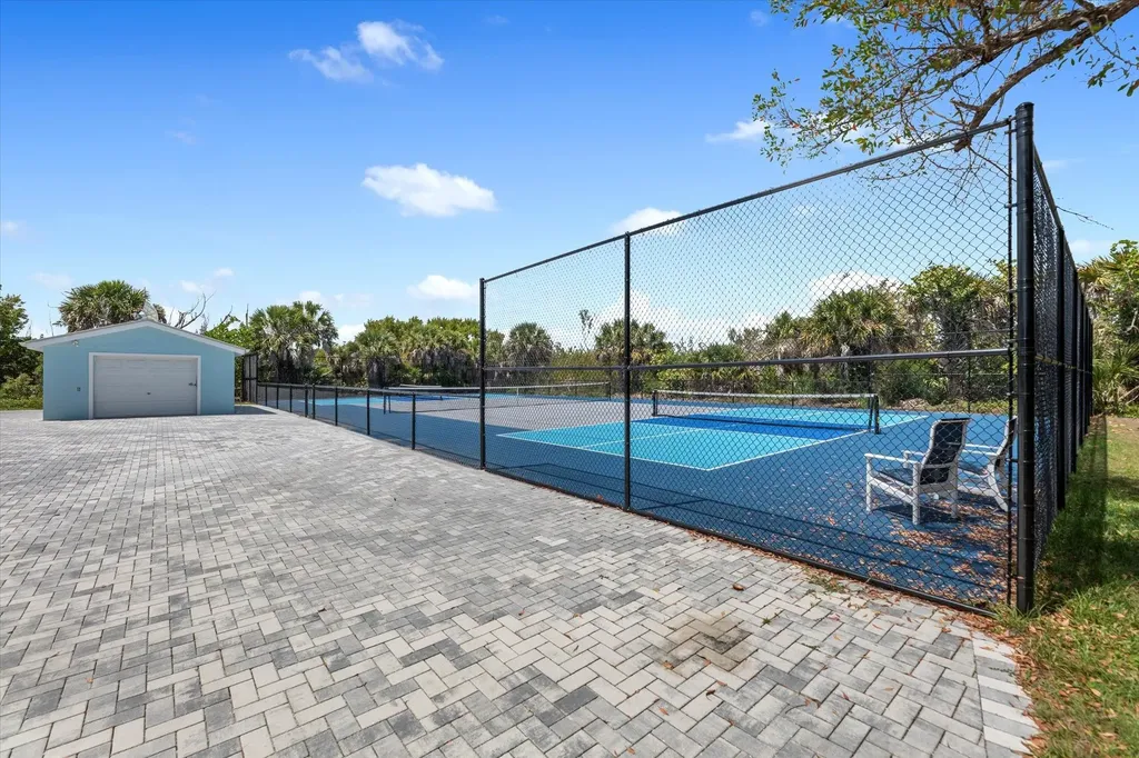 2840 W Gulf Drive Sanibel FL 33957
