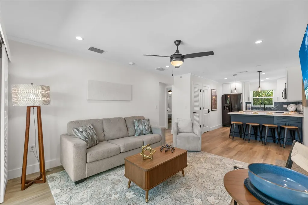 2840 W Gulf Drive Sanibel FL 33957