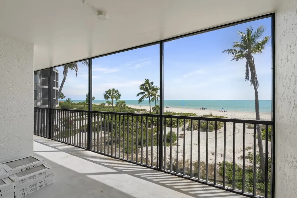 3013 West Gulf Drive Sanibel FL 33957-4207