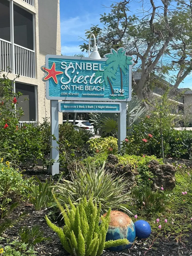 1246 Fulgur Street Sanibel FL 33957