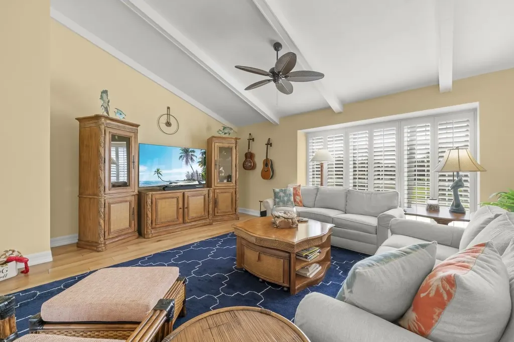 1238 Par View Drive Sanibel FL 33957