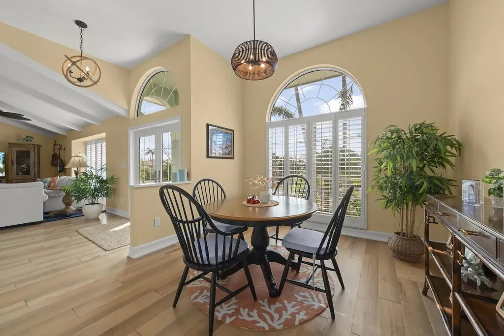 1238 Par View Drive Sanibel FL 33957