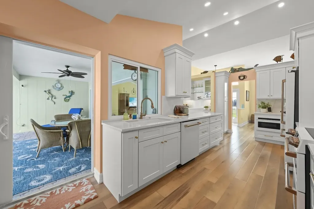 1238 Par View Drive Sanibel FL 33957