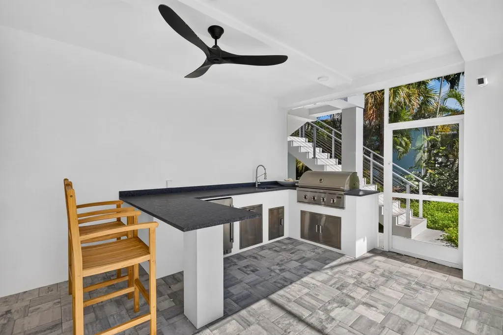 1272 Par View Drive Sanibel FL 33957