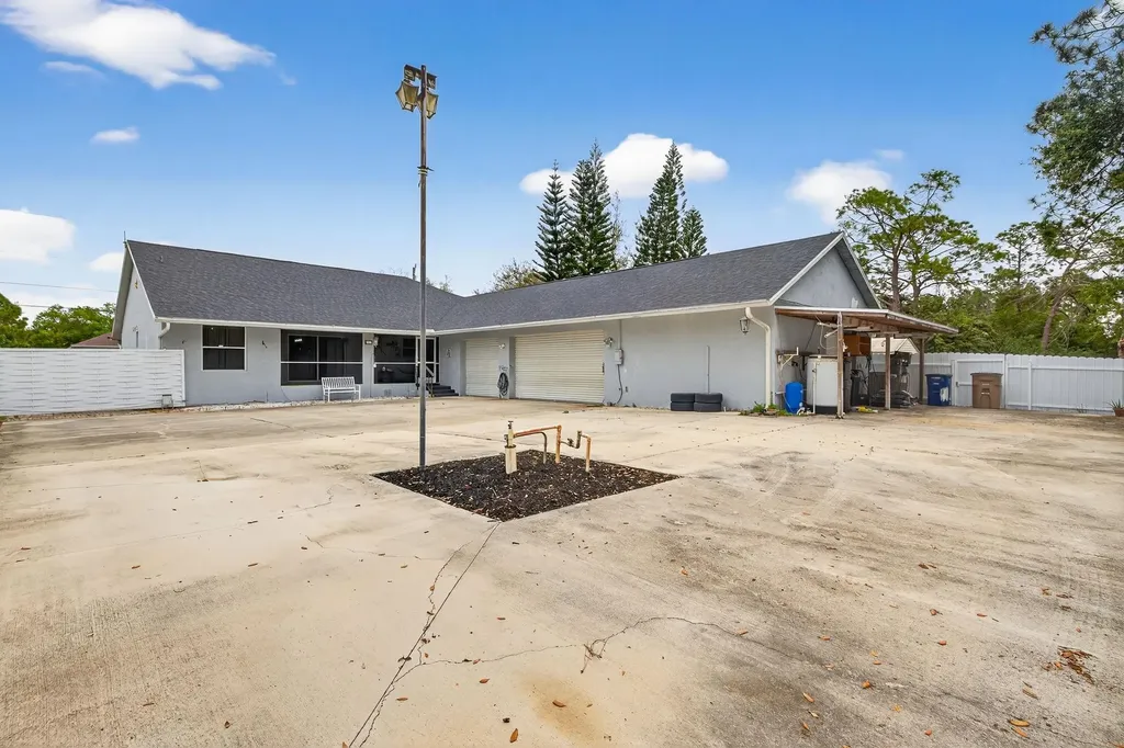 2807 52nd Street SW Lehigh Acres FL 33976