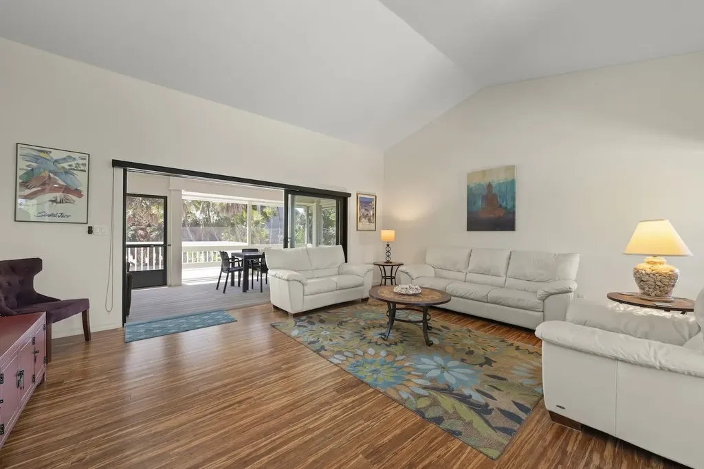 4339 Gulf Pines Drive Sanibel FL 33957-2907