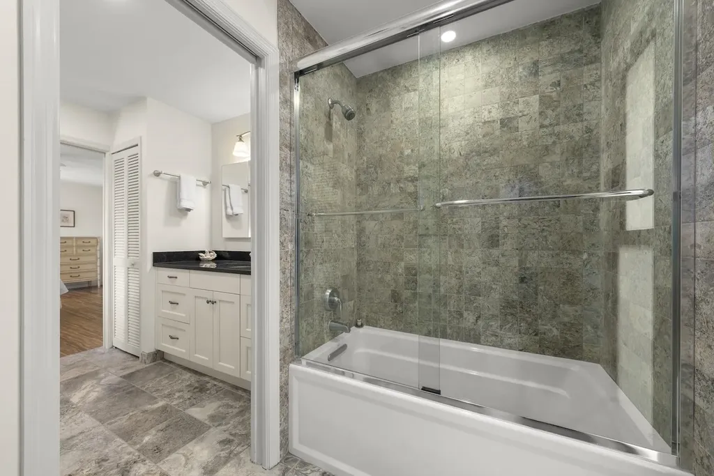 4339 Gulf Pines Drive Sanibel FL 33957-2907