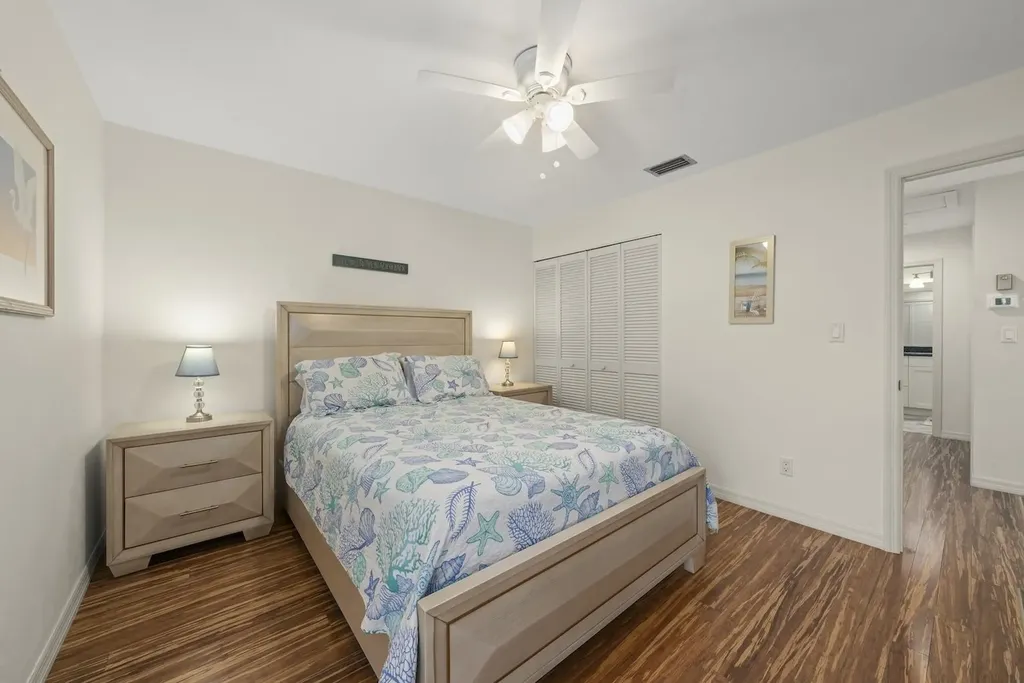 4339 Gulf Pines Drive Sanibel FL 33957-2907