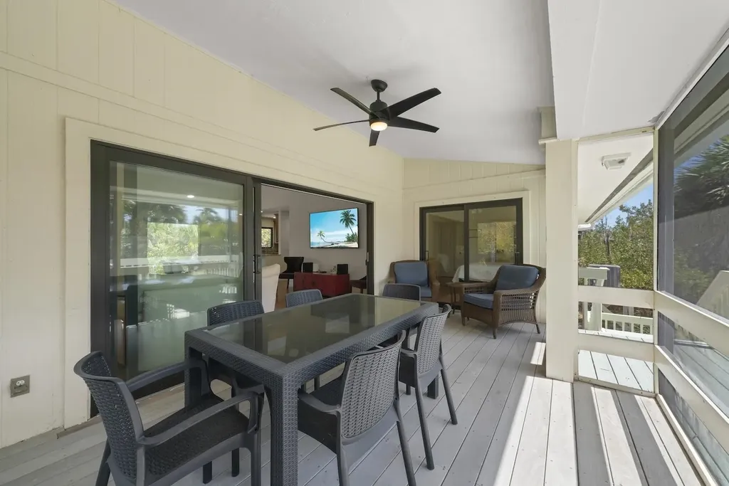 4339 Gulf Pines Drive Sanibel FL 33957-2907