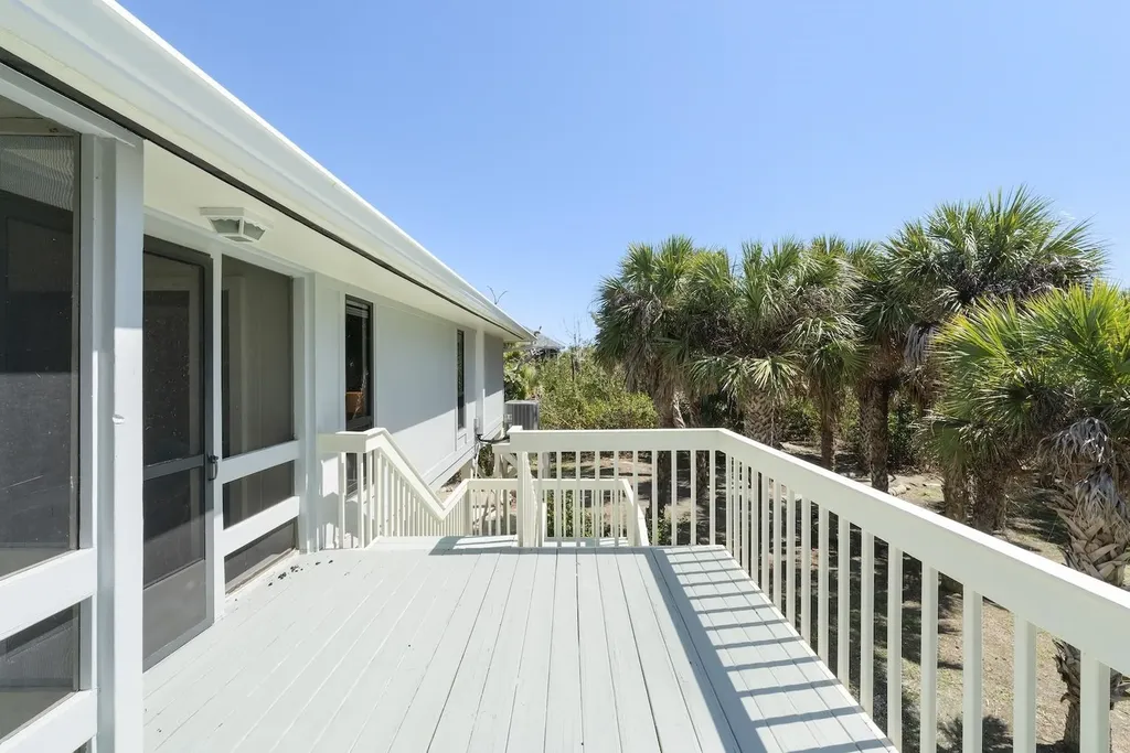 4339 Gulf Pines Drive Sanibel FL 33957-2907