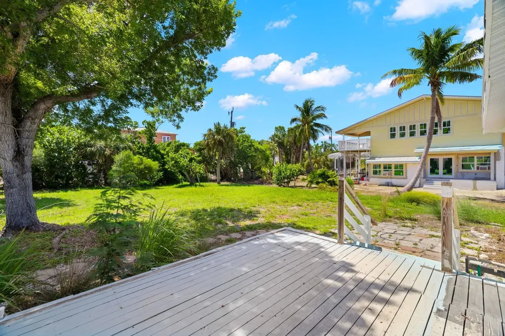 1155 Seagrape Lane Sanibel FL 33957