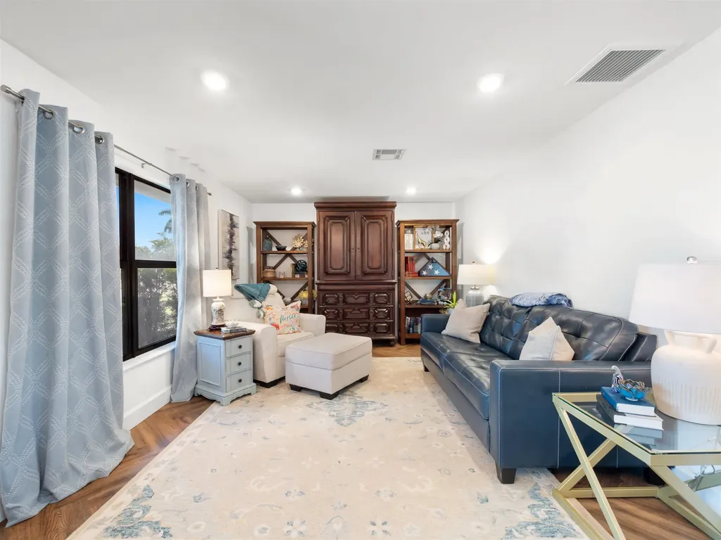 6610 Joanna Circle Fort Myers FL 33919