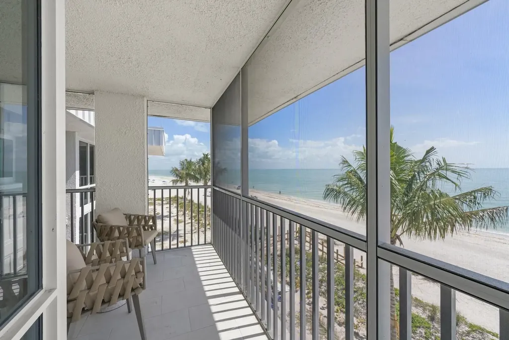 2265 W Gulf Drive Sanibel FL 33957