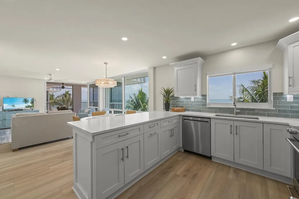 2265 W Gulf Drive Sanibel FL 33957