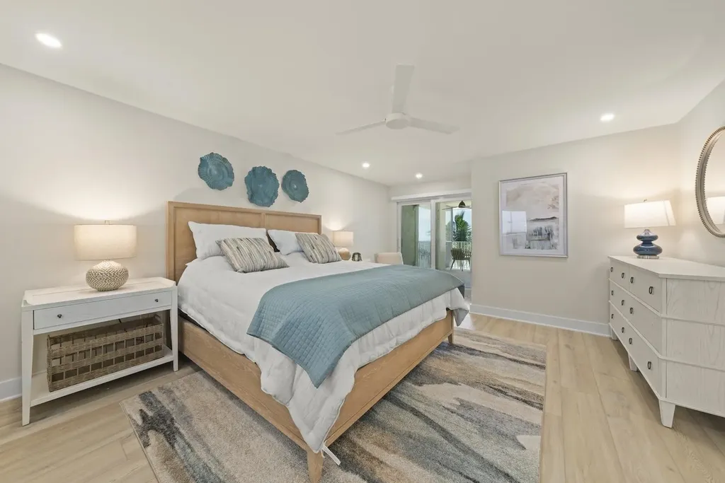 2265 W Gulf Drive Sanibel FL 33957