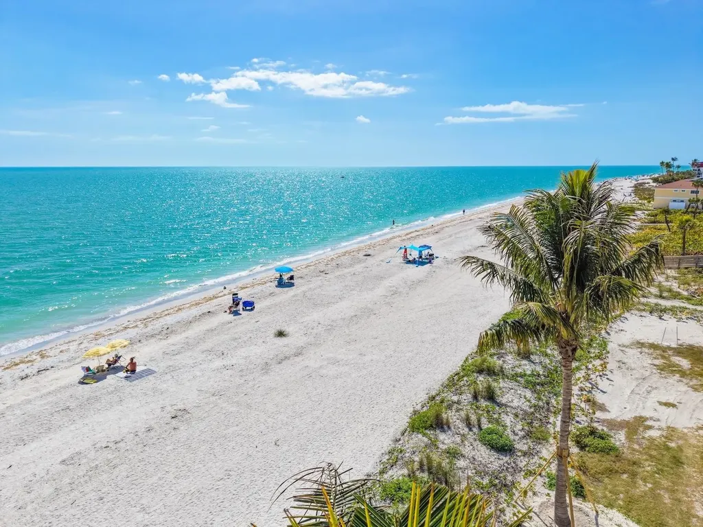 2265 W Gulf Drive Sanibel FL 33957