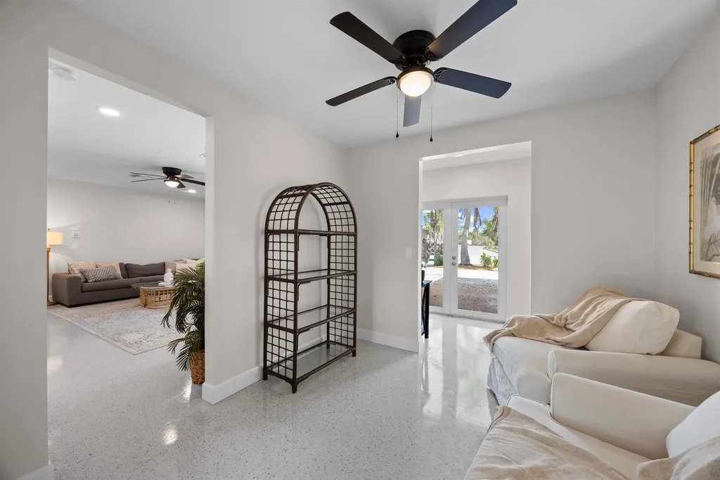 887 Casa Ybel Road Sanibel FL 33957