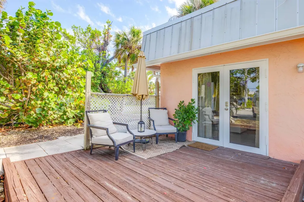 887 Casa Ybel Road Sanibel FL 33957