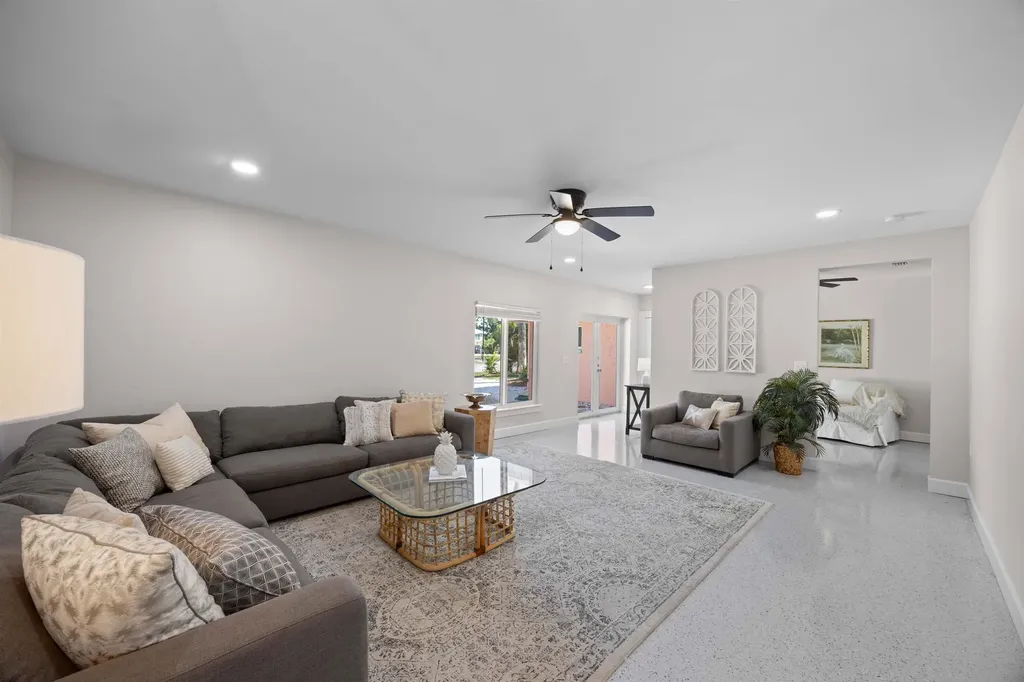 887 Casa Ybel Road Sanibel FL 33957
