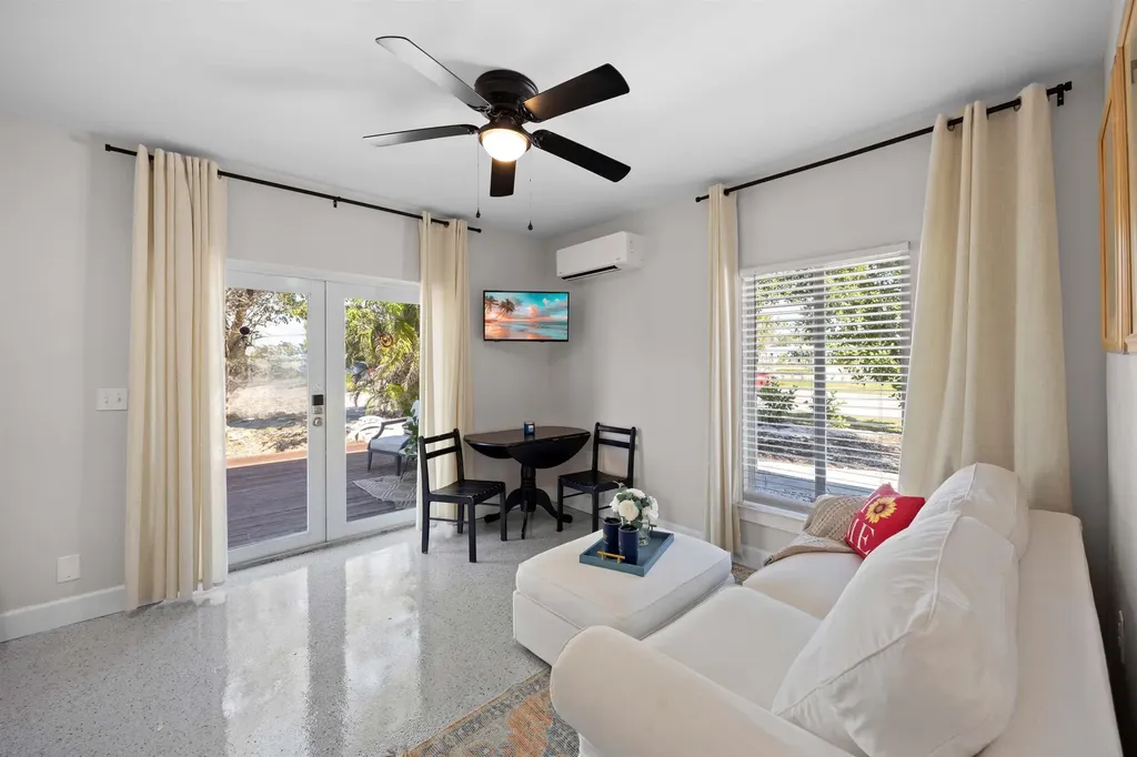 887 Casa Ybel Road Sanibel FL 33957