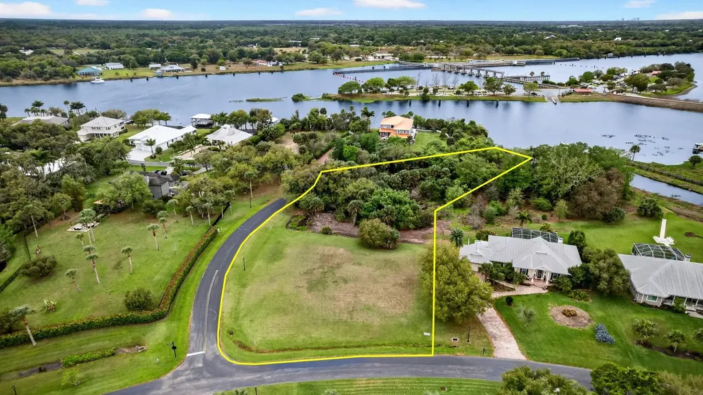18151 Riverchase Court Alva FL 33920