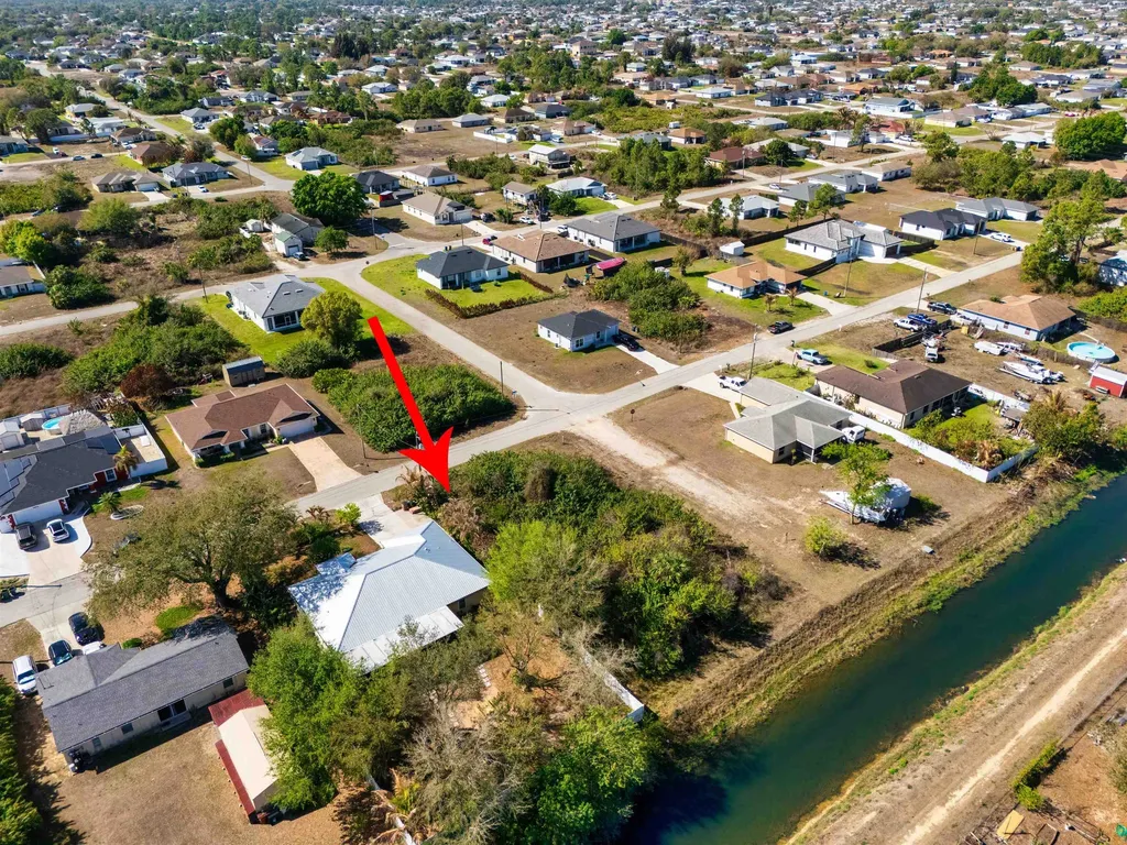 3718 15th Street SW Lehigh Acres FL 33976