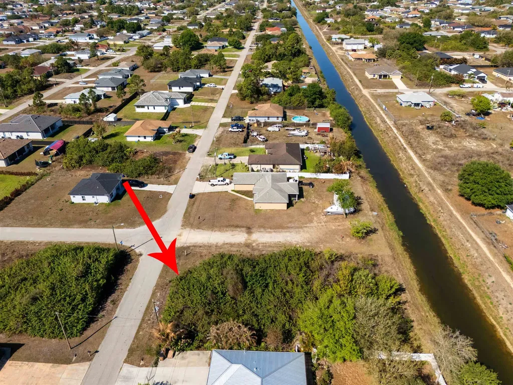 3718 15th Street SW Lehigh Acres FL 33976