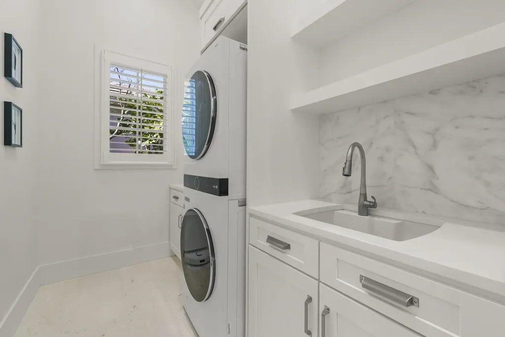 2297 Wulfert Road Sanibel FL 33957
