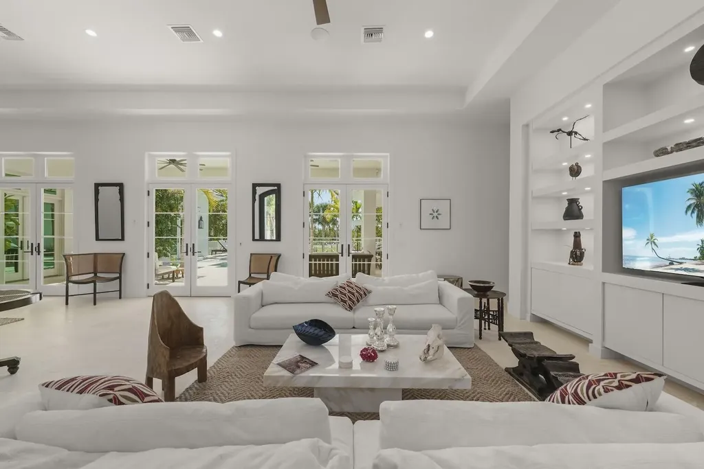 2297 Wulfert Road Sanibel FL 33957