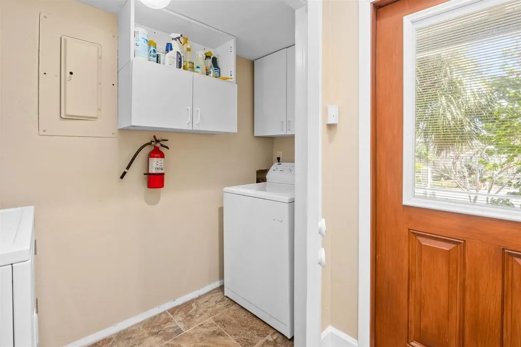 1813 Long Point Lane Sanibel FL 33957