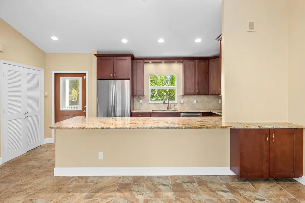 1813 Long Point Lane Sanibel FL 33957