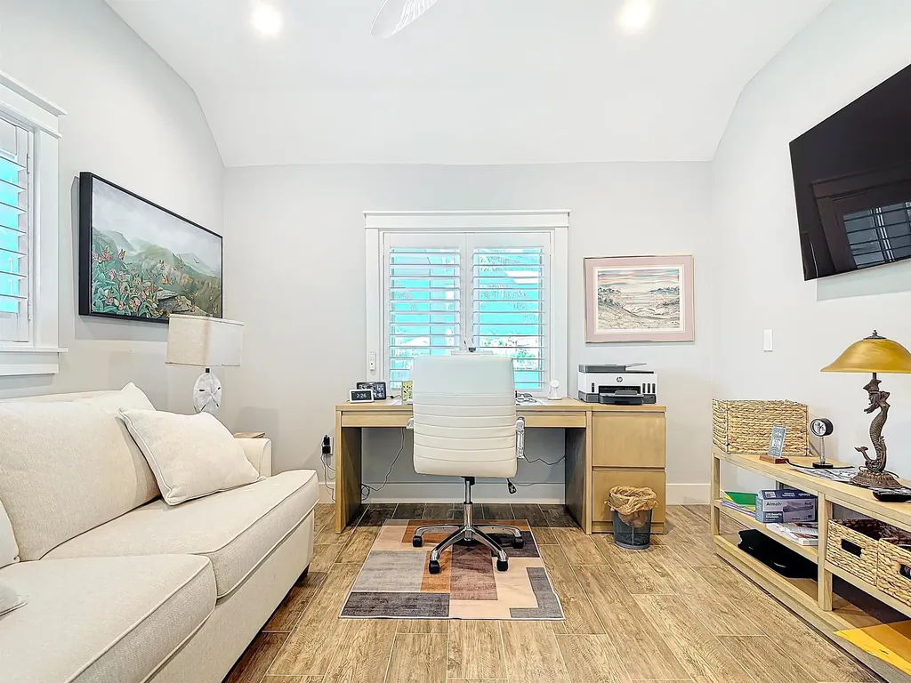 750 Periwinkle Way Sanibel FL 33957