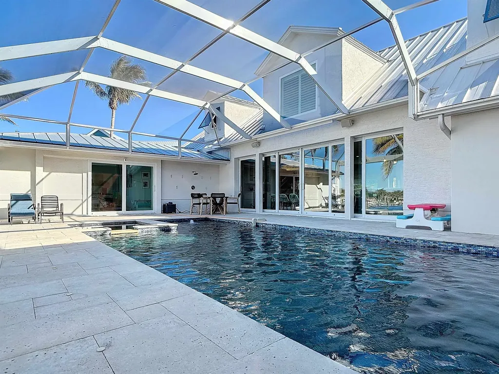 750 Periwinkle Way Sanibel FL 33957