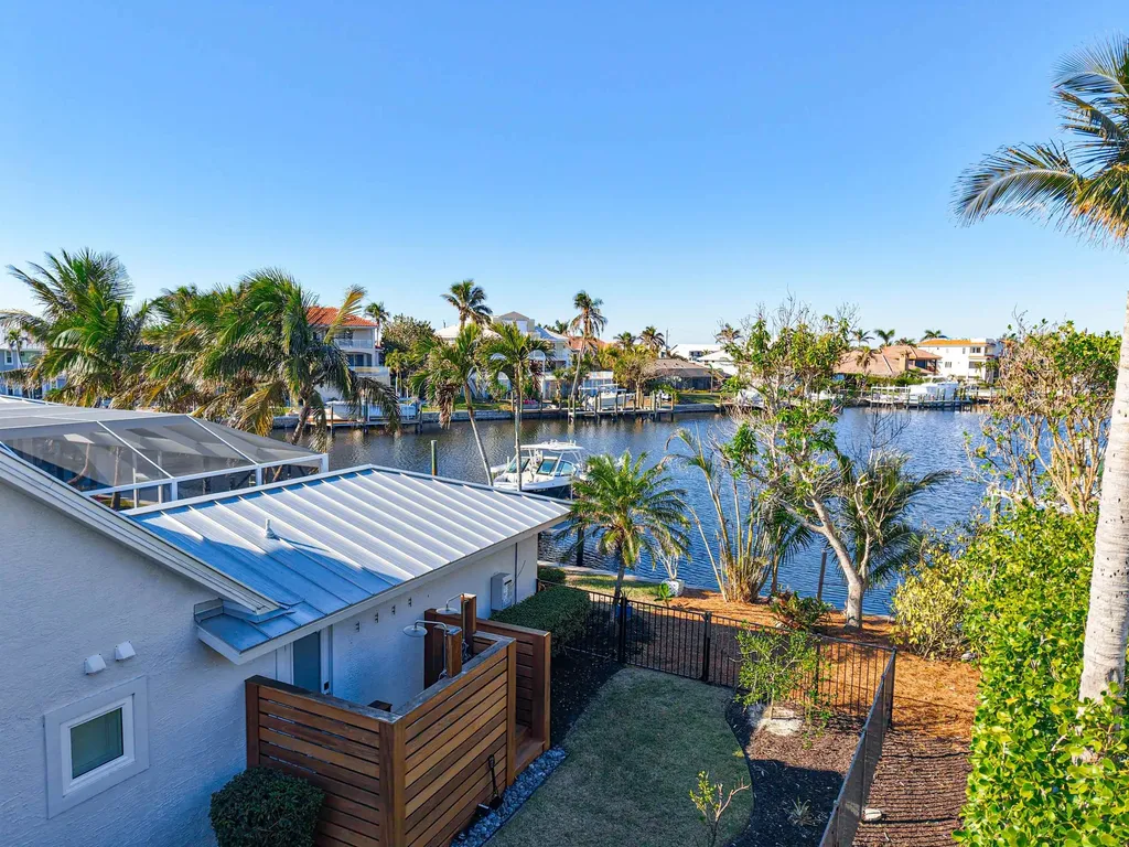 750 Periwinkle Way Sanibel FL 33957