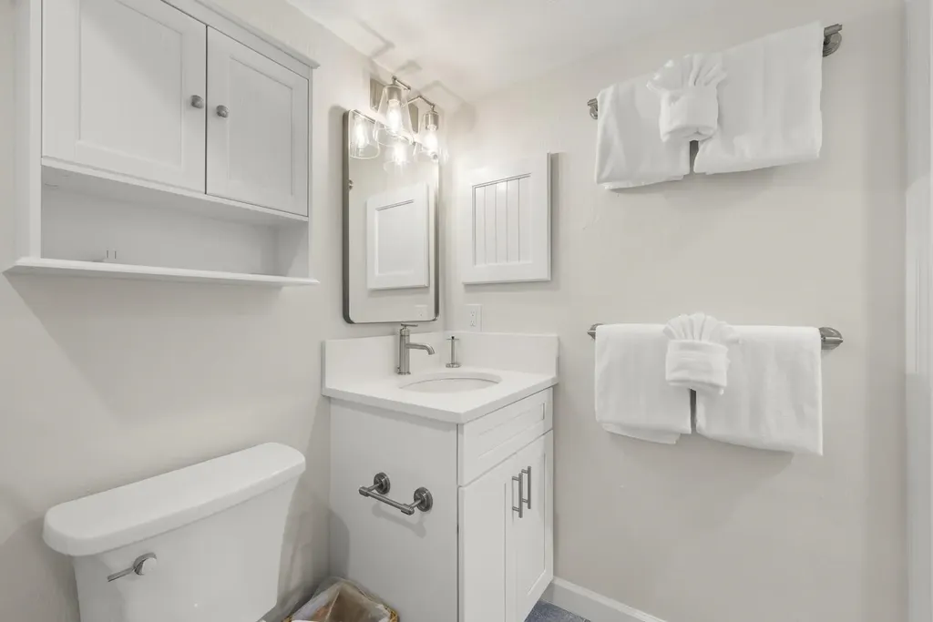 1919 Olde Middle Gulf Drive Sanibel FL 33957
