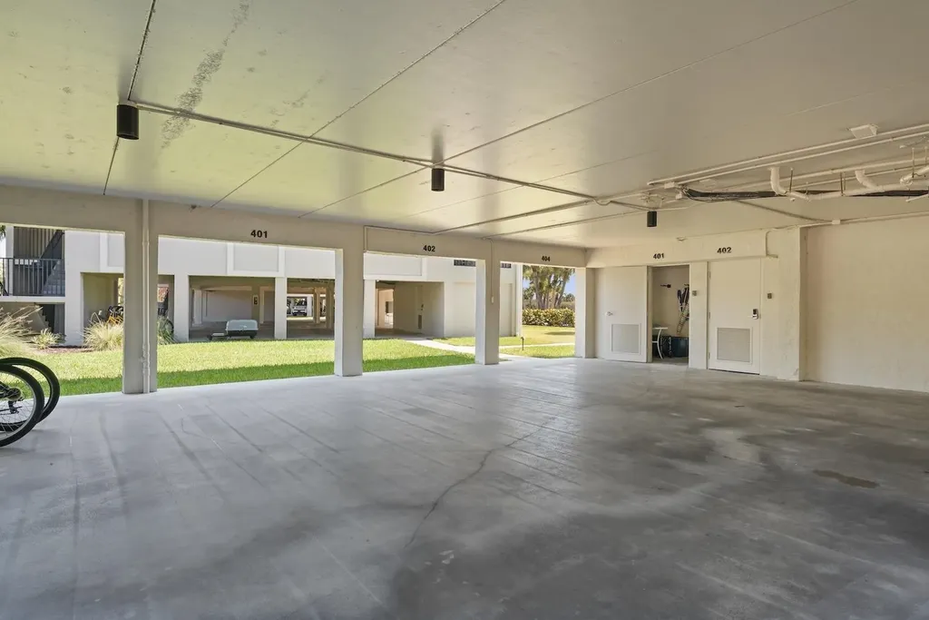 1919 Olde Middle Gulf Drive Sanibel FL 33957