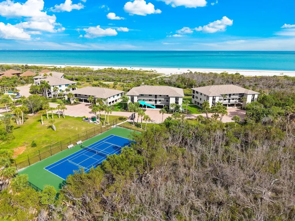 1919 Olde Middle Gulf Drive Sanibel FL 33957