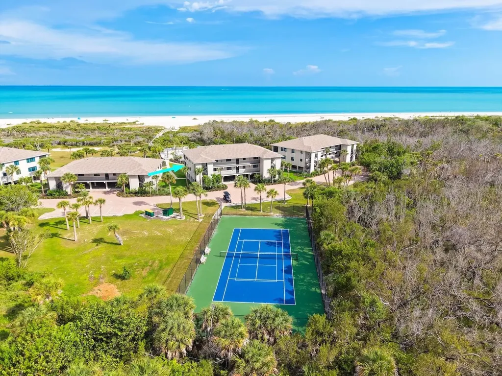 1919 Olde Middle Gulf Drive Sanibel FL 33957